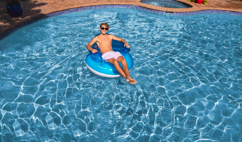 SWIMLINE BUBBLE CHAIR